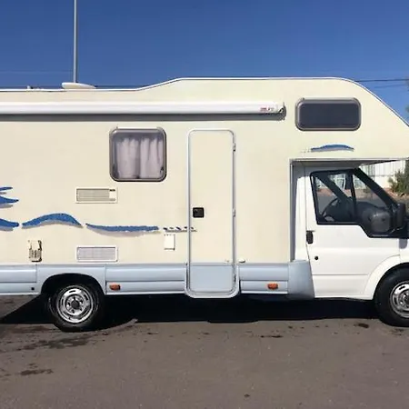 Kamp alanı Autocaravanas Renatals San Isidro (Tenerife)