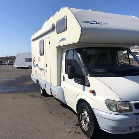 Autocaravanas Renatals Kamp alanı San Isidro (Tenerife)