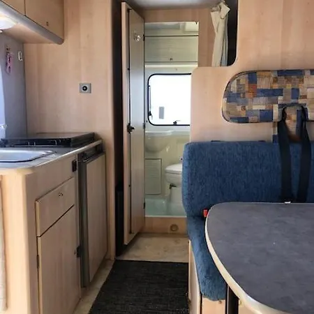 Autocaravanas Renatals Kamp alanı San Isidro (Tenerife)